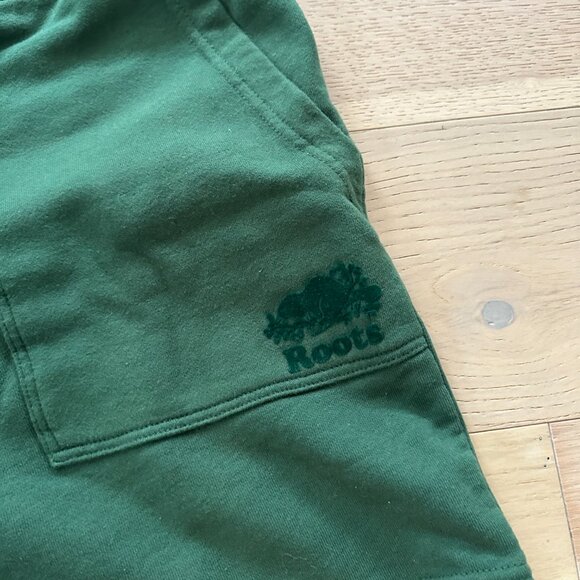 Roots Sweatshorts French Terry, Dark Green, Size L, Like new - Picture 2 of 4